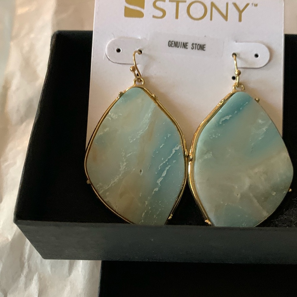 Elegant GenuineJade Stone earrings.